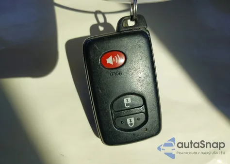 2012 Toyota Prius Two z USA, uszkodzony, nr VIN JTDKN3DU1C5477231